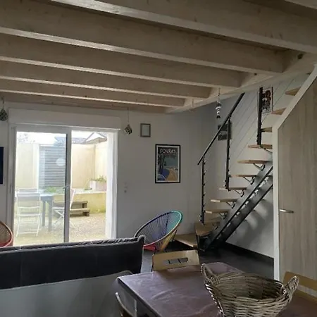 Maison En Pierre Au Centre Bourg - 6 Pers. - Fr-1-879-6 Сasa de vacaciones *
